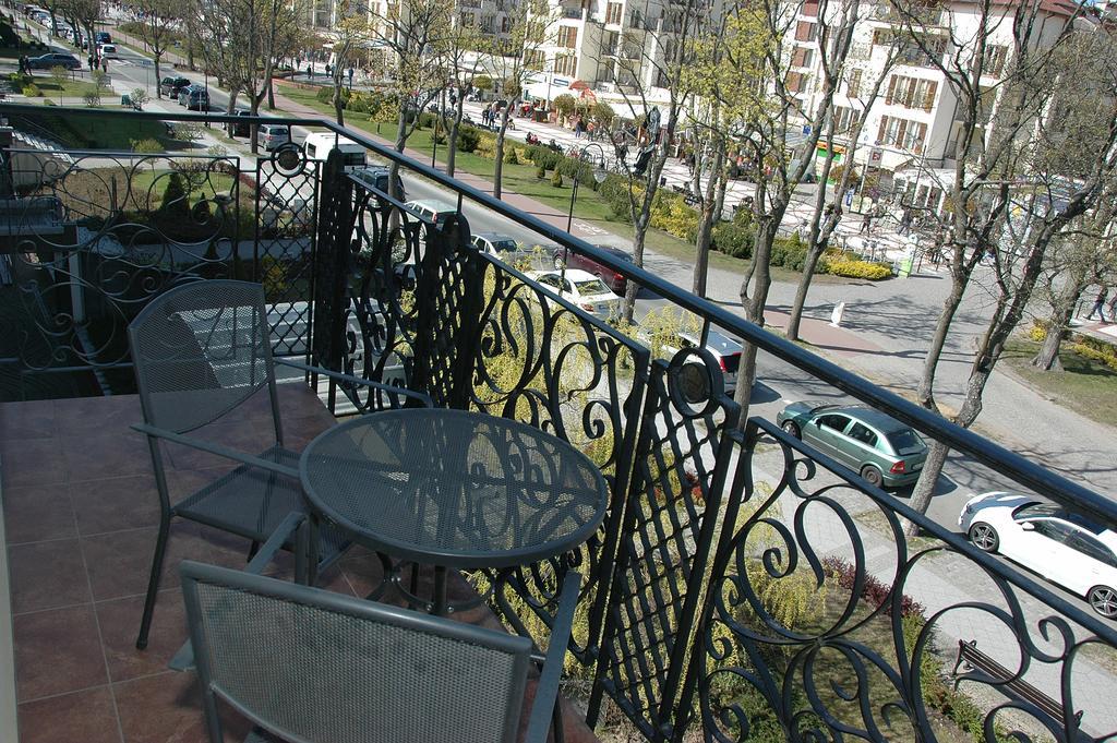 Apartament Przy Promenadzie Swinoujscie Exterior photo